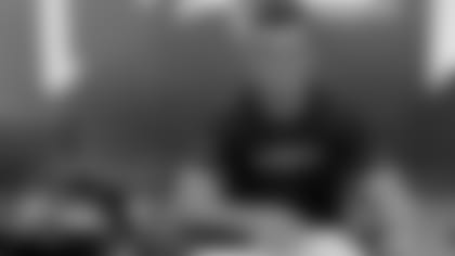 050419_TraceMcSorleySigns2