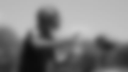 QB Lamar Jackson practices during Ravens minicamp.