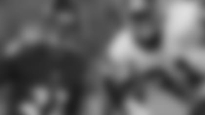 28_JeffersonHonorsSeanTaylor_news.jpg