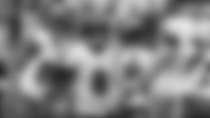 Baltimore Ravens quarterback Lamar Jackson celebrates with wide receivers Miles Boykin and Willie Snead IV