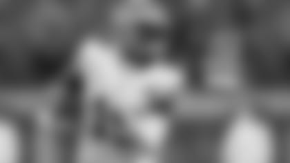 San Francisco 49ers wide receiver Deebo Samuel (19) runs after the catch during the NFC Championship NFL football game against the Los Angeles Rams, Sunday, Jan. 30, 2022, in Inglewood, Calif. The Rams won 20-17.