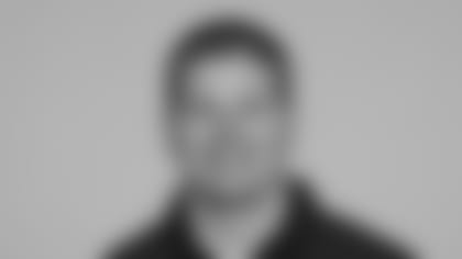 Headshots_Coach_0003_Switzer_Travis