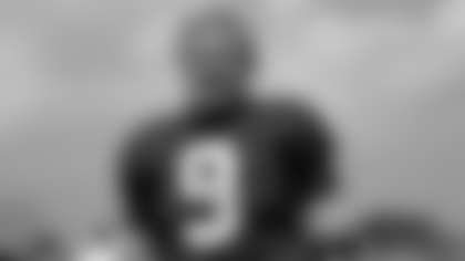 Washington Redskins quarterback Sonny Jurgensen is shown, date and location unknown.  (AP Photo)