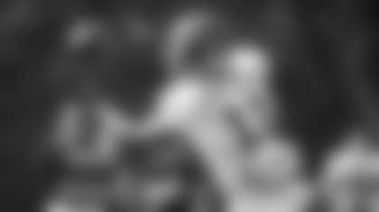 Antonio Gandy-Golden makes a catch during warmups before practice. (Emilee Fails/Washington Football Team)