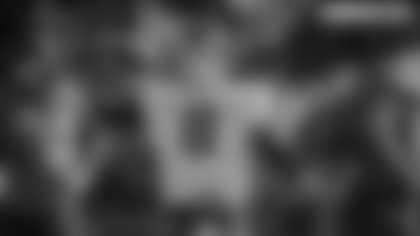 Kyle Allen gets ready to throw a pass during practice on Oct. 14, 2020. (Elijah Walter Griffin Sr./Washington Football Team)