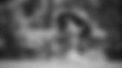 Camaron Cheeseman snaps the ball during rookie minicamp. (Emilee Fails/Washington Football Team)