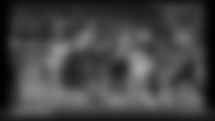 Washington's pass rush engulfs Mac Jones for major sack