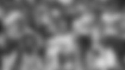 Wide receiver Terry McLaurin signals a first down after a catch during the Washington Football Team's game against the Green Bay Packers. (Emilee Fails/Washington Football Team)