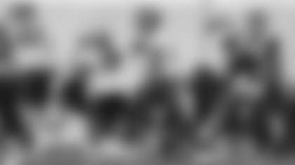 Antonio Gibson carries the ball in practice on Nov. 12, 2020. (Courtney Rivera/Washington Football Team)