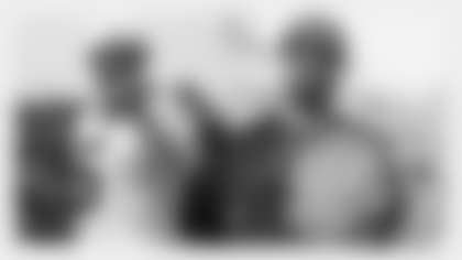 joke-madden-bowl-tress-way-qb