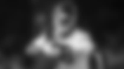 Temarrick Hemingway runs downfield after securing a pass during practice. (Emilee Fails/Washington Football Team)