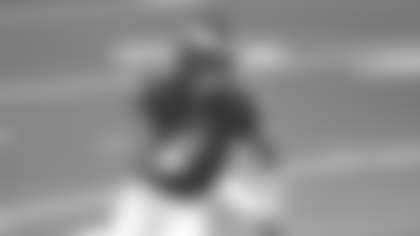 Philadelphia Eagles quarterback Jalen Hurts (2) carries the ball against the Dallas Cowboys during an NFL football game in Arlington, Texas, Sunday, Dec. 27, 2020. (AP Photo/Ron Jenkins)