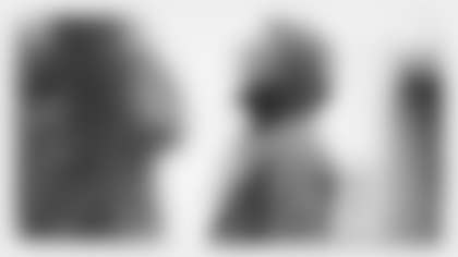 samaje-perine-workout_profile_brush-centerpiece