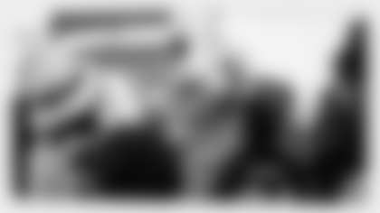 bud_light_party_brush-contentseries-centerpiece_EAGLES