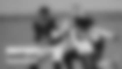 Antonio Gibson tries to avoid defenders in the Washington Football Team's game against the Carolina Panthers. (Elijah Walter Griffin Sr./Washington Football Team)