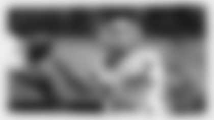 case_keenum_cusa_hall_brush-centerpiece