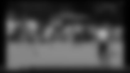 Fitzpatrick fires laser to McLaurin for crisp 22-yard gain