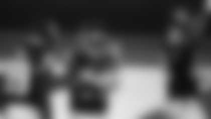 Antonio Gibson celebrates after a rushing touchdown. (Sam Hodde/NFL)