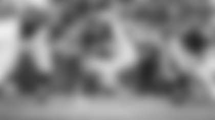 Antonio Gibson carries the ball during the Washington Football Team's game against the New Orleans Saints. (Emilee Fails/Washington Football Team)