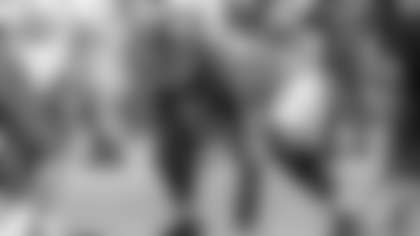 Alabama offensive lineman Evan Neal (73) sets up at the line against New Mexico State during the first half of an NCAA college football game, Saturday, Sept. 7, 2019, in Tuscaloosa, Ala. (AP Photo/Vasha Hunt)