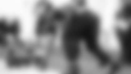 Montez Sweat lines down to go through individual drills during practice on Dec. 17, 2020. (Emilee Fails/Washington Football Team)