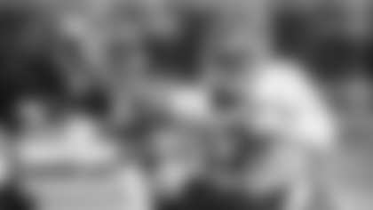 Terry McLaurin tries to evade defenders during the Washington Football Team's minicamp. (Emilee Fails/Washington Football Team)