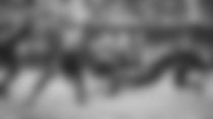 J.D. McKissic runs through defenders during the Washington Football Team's matchup with the Atlanta Falcons. (Emilee Fails/Washington Football Team)