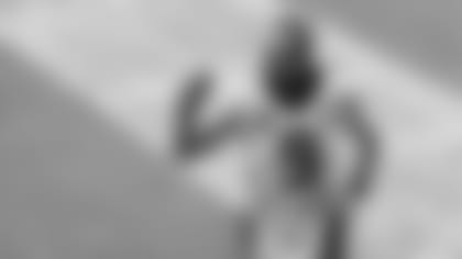 See the best moments from the Saints offense in the Week 8 match up against the Chicago Bears at Soldier Field.