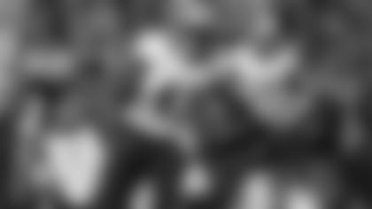 sproles_broncos1.jpg