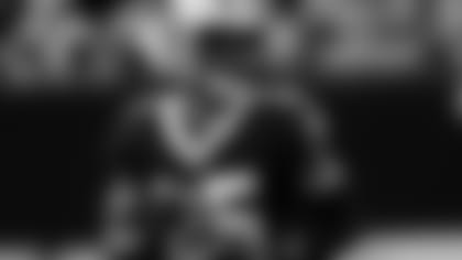 Check out photos of the on-field action between the New Orleans Saints and Atlanta Falcons in Week 10 of the 2019 NFL season.