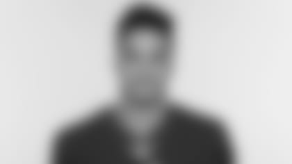 Headshot-Kenny-Stills-1920-091521