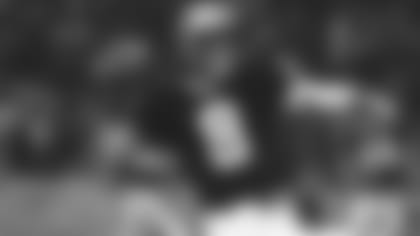 101716_manning_cowboys_2_article.jpg