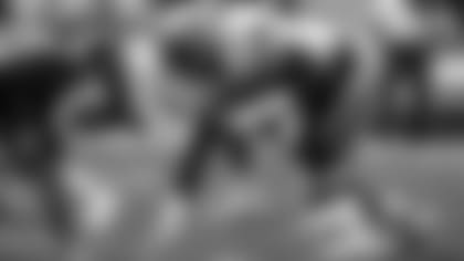 New Orleans Saints defensive end Wayne Martin (93) lines up during a 40-21 victory over the Los Angeles Rams on October 22, 1989, at Anaheim Stadium in Anaheim, California.