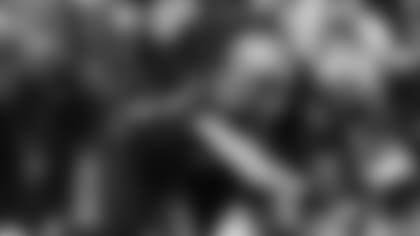 New Orleans Saints linebackers Pete Werner (20) and Demario Davis (56) in action during their 2022 Week 2 game against the Tampa Bay Buccaneers.