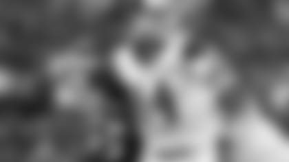 Los Angeles Rams quarterback Sean Mannion throws to a receiver in the first half of a preseason NFL football game against the Baltimore Ravens, Thursday, Aug. 9, 2018, in Baltimore. (AP Photo/Gail Burton)