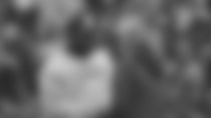 Pittsburgh Steelers head coach Mike Tomlin, left, greets Seattle Seahawks head coach Pete Carroll before an NFL football game, Sunday, Nov. 29, 2015, in Seattle. (AP Photo/Ted S. Warren)