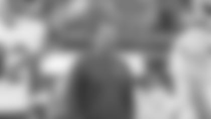 Coach Greg Olson of the Los Angeles Rams coaches before playing against the Los Angeles Chargers in a preseason NFL football game, Saturday, Aug. 13, 2022, in Inglewood, Calif. Rams won 29-22. (AP Photo/Jeff Lewis)