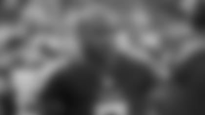 The Seahawks signed running back Adrian Peterson to their practice squad on December 1, 2021. (AP Photo/John Amis)