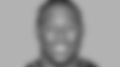 Uchenna-Nwosu-Headshot_1x1