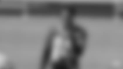 Green Bay Packers' Will Sunderland stretches during NFL football practice Friday, Sept. 4, 2020, in Green Bay, Wis. (AP Photo/Morry Gash)