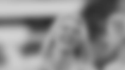 Seahawks-Dancers-Through-The-Years-20001015_18-13-14_2840