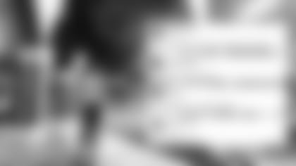 16x9_SocialMediaReacts-FullCapacity