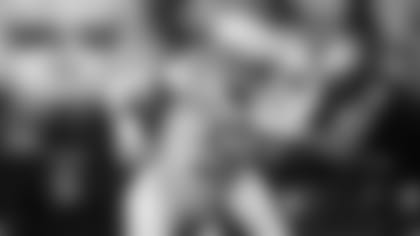 Triple_Take_UPMC_2022_EDGE_Thibodeaux_Kayvon_003