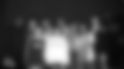 09_Hines_Ward_Helping_Hands