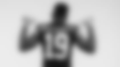 Smith-Schuster_JuJu_Throwback_Jersey_2018_002