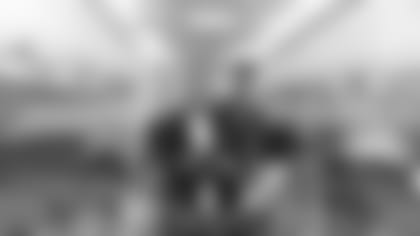 01312011_Diary_RandleEl_Plane.jpg