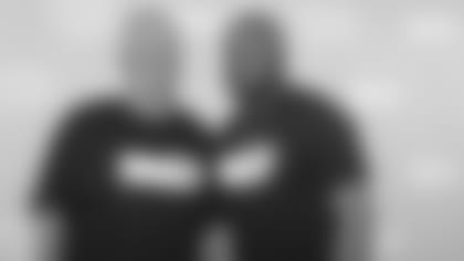 ClintHurdle_MikeTomlin_ManUP2014_article.JPG