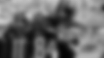 Brown_Roethlisberger_Article_1215_2015.jpg