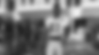 Pittsburgh Steelers players practice at Saint Vincent College during the 2018 Steelers training camp.