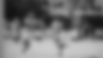 burks-treylon-practice-vs-bucs